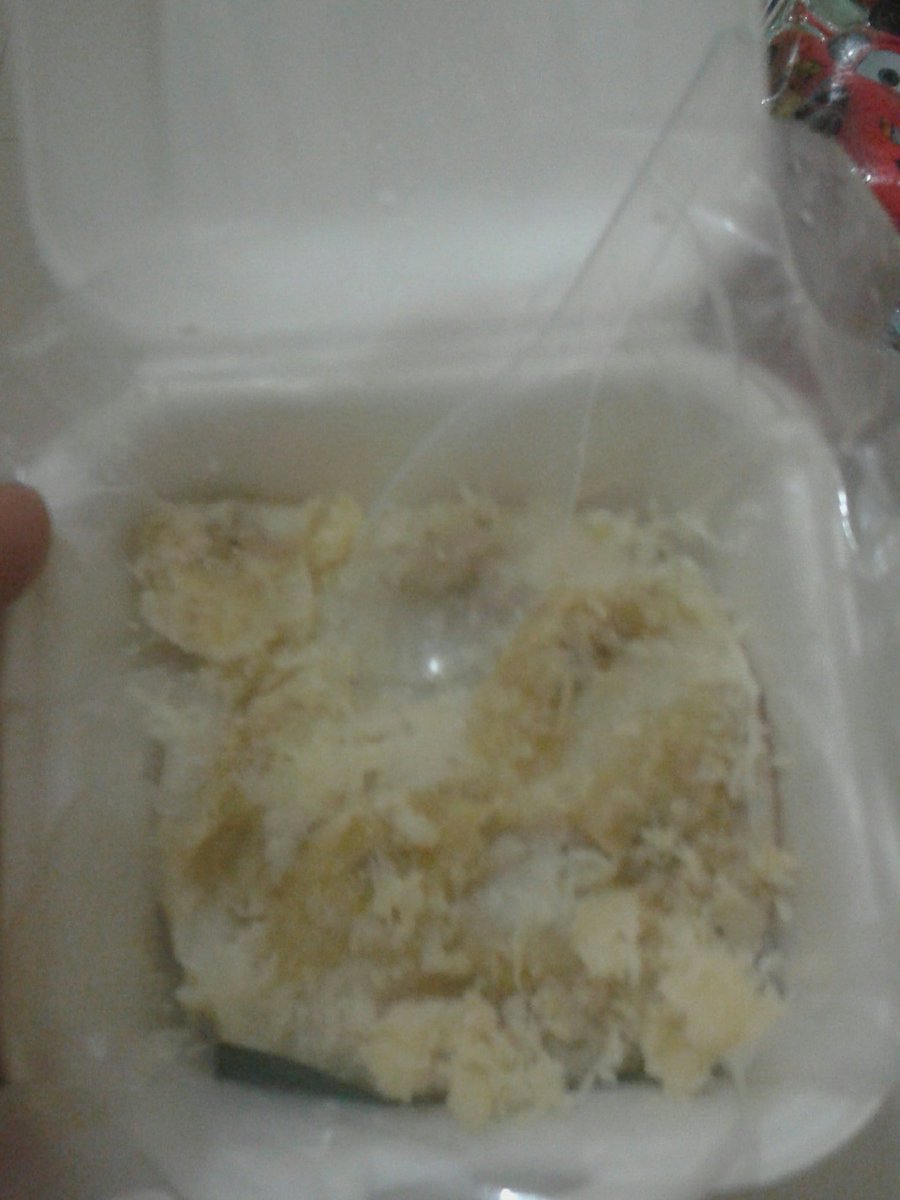 IrpanRamli's tweet photo. Makan erabi + pisang + susu + keju sendirian merasa enak tapi susah di telen
#enek https://t.co/9BB7EsClB1