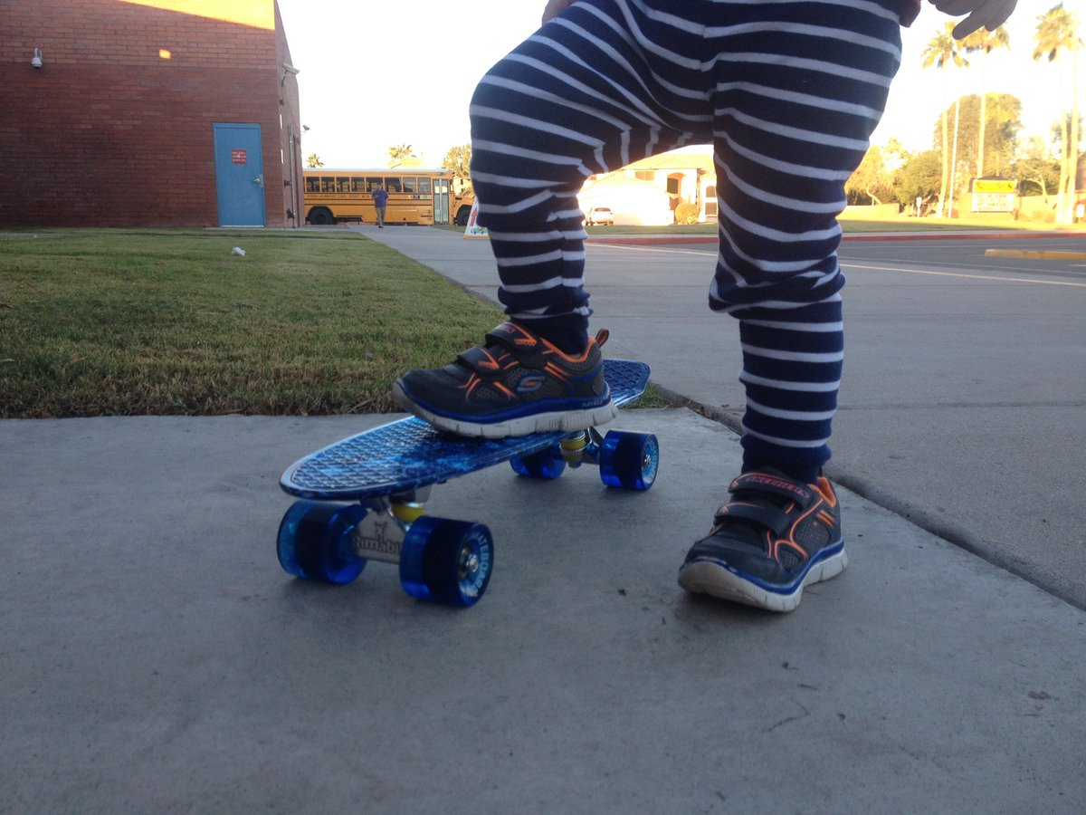 KristysDeals's tweet photo. My kids are going crazy for this 22" #RIMABLE skateboard thanks to #DavisVIPReviews. Perfect Christmas present! https://t.co/PT6zU3CkTw https://t.co/gieQEHOvvh