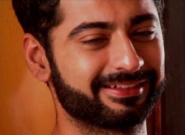 ArzooChowdhary's tweet photo. His smile πππ
We miss u on our screens π’π’π’
#2yearsofbeintehaa https://t.co/56WmGhj6Fg