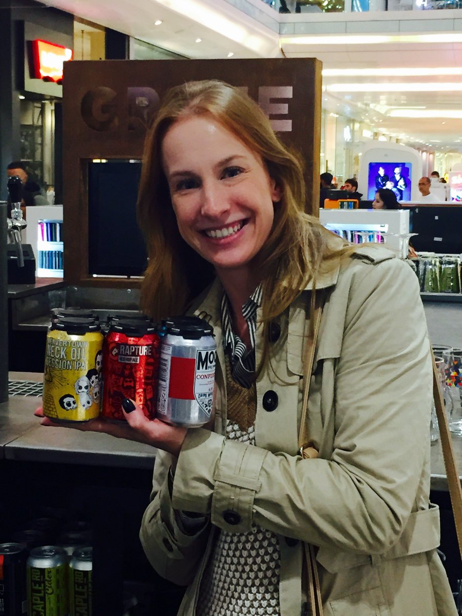 GRATEUK's tweet photo. Lucky husband! Denise Konopka #CraftBeerLondon #packoftheweek #LuckyHusband https://t.co/fnF9C9Tzet
