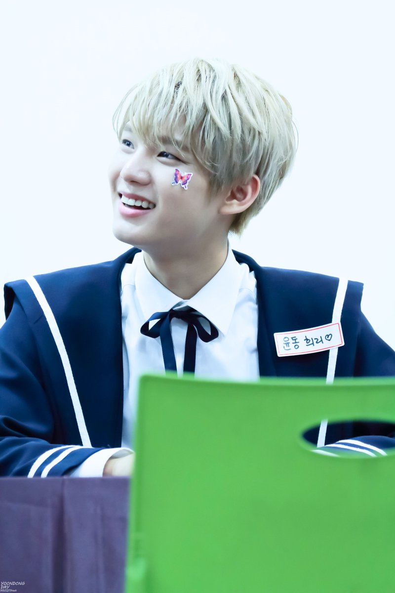 950219net's tweet photo. 161001 수원팬싸
#헤일로 #HALO #윤동 #김윤동
(@HelloHALO_ )
좋은 꿈 꾸세요...☽ https://t.co/tCUXkF72xa