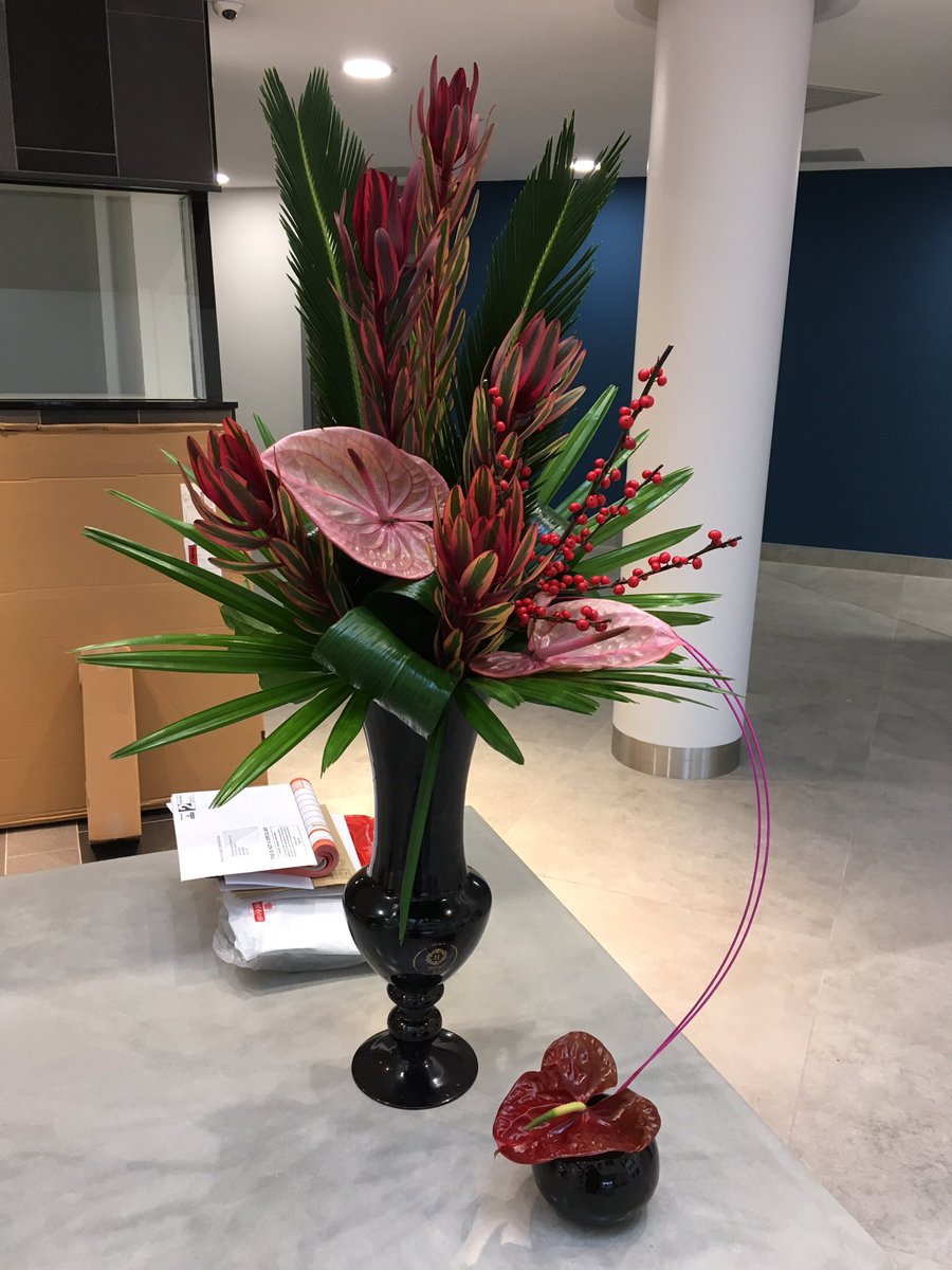 hflowerstudio's tweet photo. It's been a busy day today @hflowerstudio we are not loving this rain 😩 xx https://t.co/mk3B250Hh0