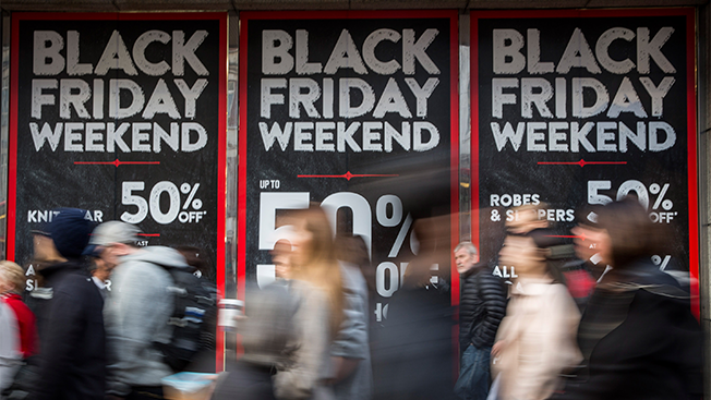 Adweek's tweet photo. Infographic: 4 predictions from Google about Black Friday shopping this year. https://t.co/3rPdH8stMb https://t.co/uIHAPSHLpc