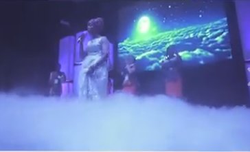 dmightyangel's tweet photo. Wow....@allyson_sola in #PraiseMood
#SolidArtistry https://t.co/deKG1OJL6c