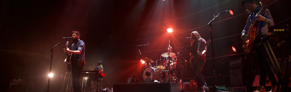 brightonsfinest's tweet photo. Live Review: @passengermusic - @brightdome - 19.11.16
https://t.co/RtfOOAinqk
#LiveMusic #Brighton #Passenger #MikeRosenberg https://t.co/pS1isxfZ8f