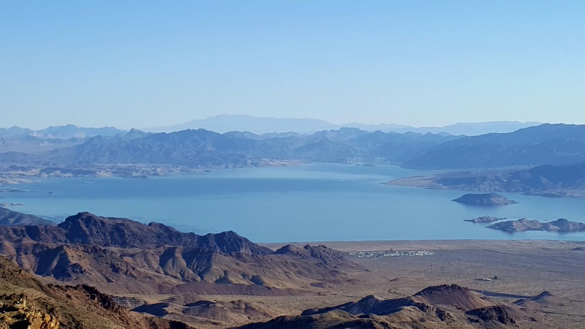 daly_run's tweet photo. @TrailRunningMag #Bootleg#BoulderCity https://t.co/qn0JsqC0qs