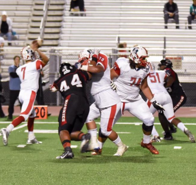 CoachMoniz's tweet image. Feeling safe in the pocket! #7QB @kenyonoblad for No.21 Liberty HS(NV) Patriots, 7-time NV Sunrise Champions! #702HSFB #NVprepsfb @Syvone_Mp