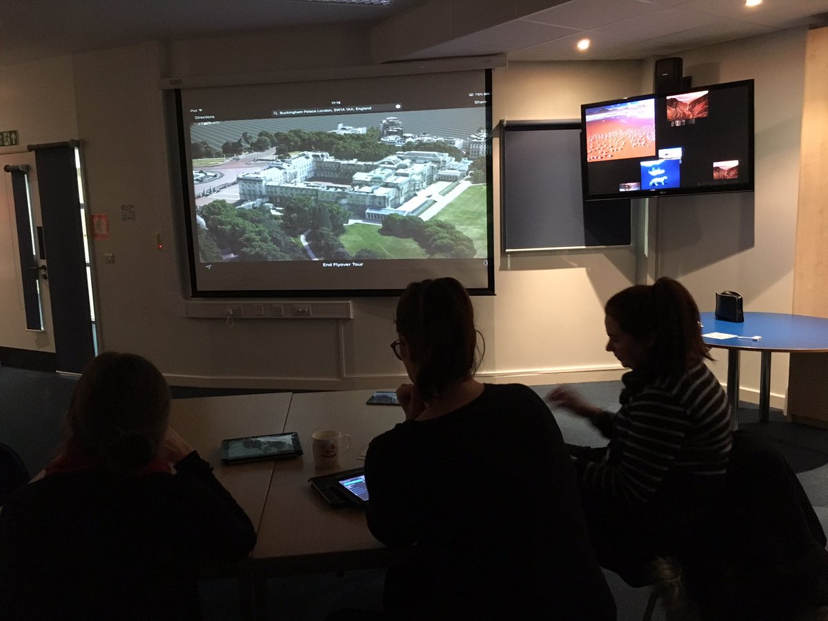 MalmesburyRTC's tweet photo. @RachelBristow1 showing just how many educational possibilities there are built into the iPad for free. https://t.co/3Slw8wWZmn