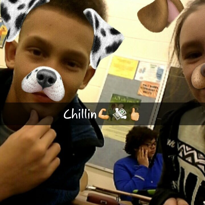 Mae4life23's tweet photo. My friend for life love him https://t.co/1anK0sqLGP