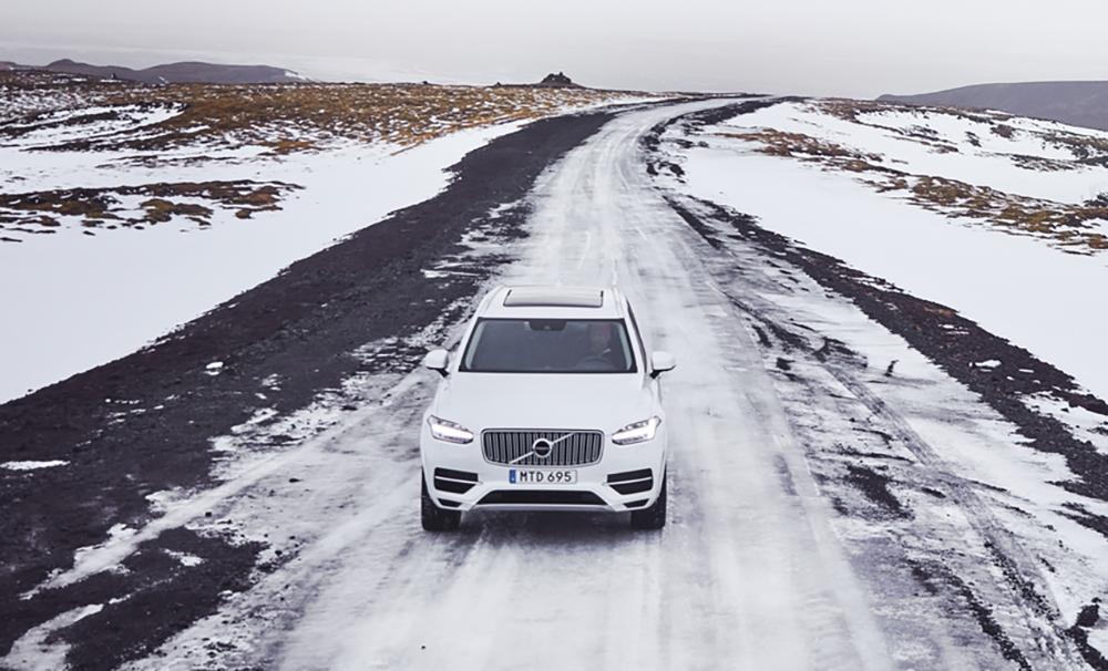 volvofleethub's tweet photo. Drivers six times more likely to have a crash in winter - here are some tips to maximise safety &amp; on road time https://t.co/037tYE1ubF https://t.co/5eSyxgV1qJ