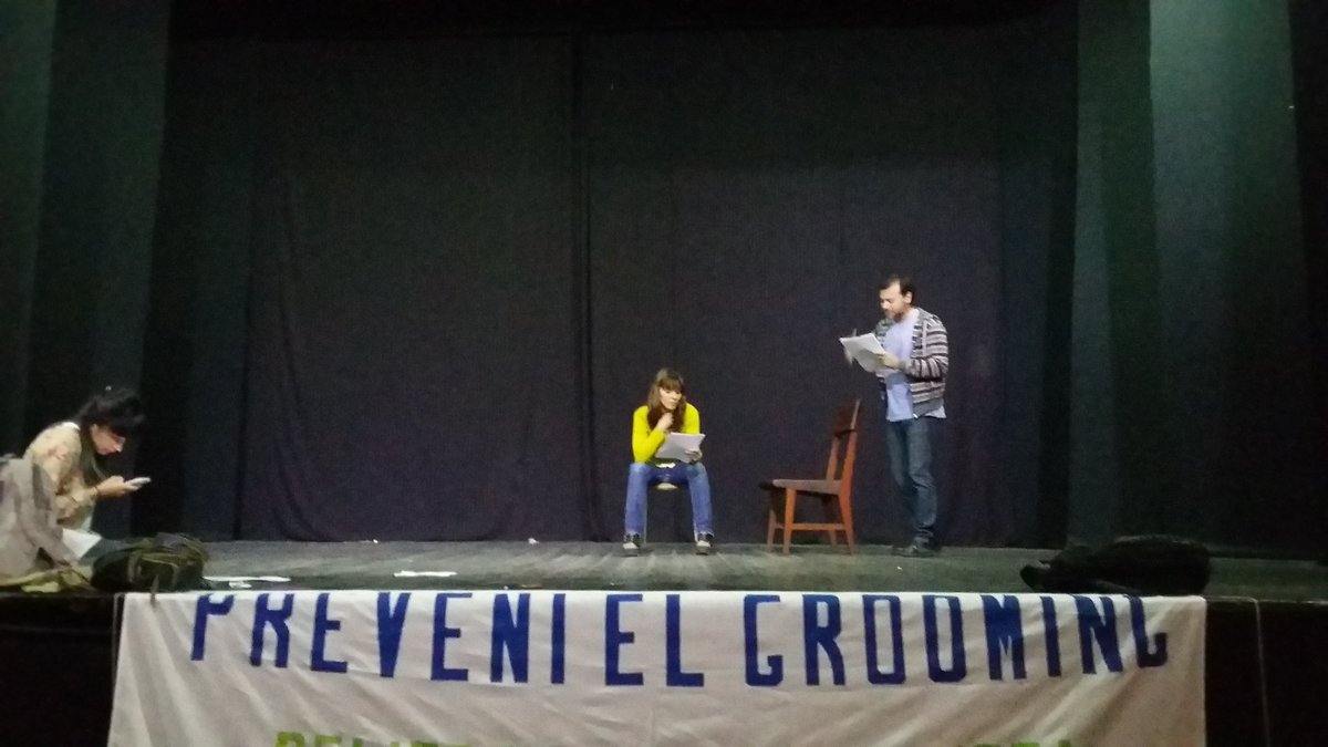 MarielaMDomenic's tweet photo. #GroomingEsUnDelito sueño hecho realidad, se viene Obra "Puertas Cerradas, Ventanas Abiertas"participacion especial de Rolo Andrada, genio https://t.co/9vlo2CEc9n
