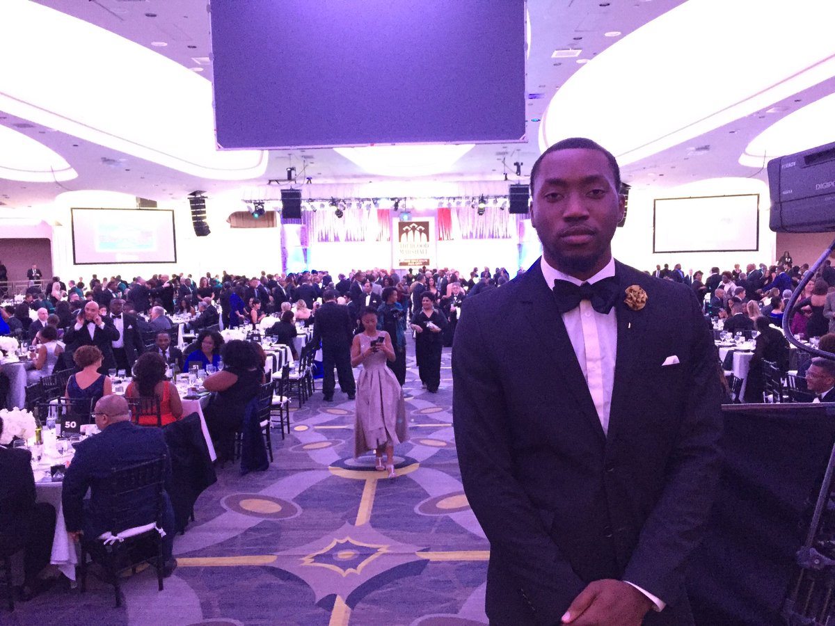 pvalphas's tweet photo. Shoutout to our brothers representing ΗΓ at the Thurgood Marshall College Fund Leadership Institute in Washington, DC • #TMCFGala #LI2016 📸 https://t.co/0lFFfO5dKJ