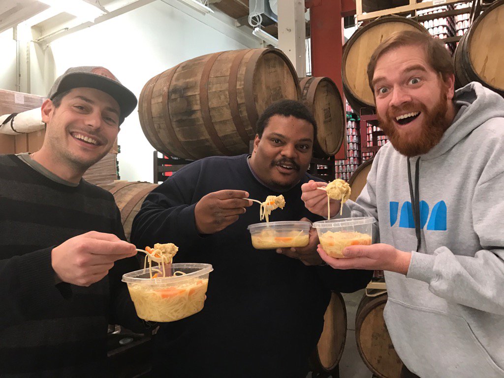 downtowndiane's tweet photo. The @UnionBrewing Guys Enjoying Their Balls .. #MatzohBall Pre-Thanksgiving Lunch 🍴 Get Ready Older Pro Here Tomrw! https://t.co/gt1FcZajJC