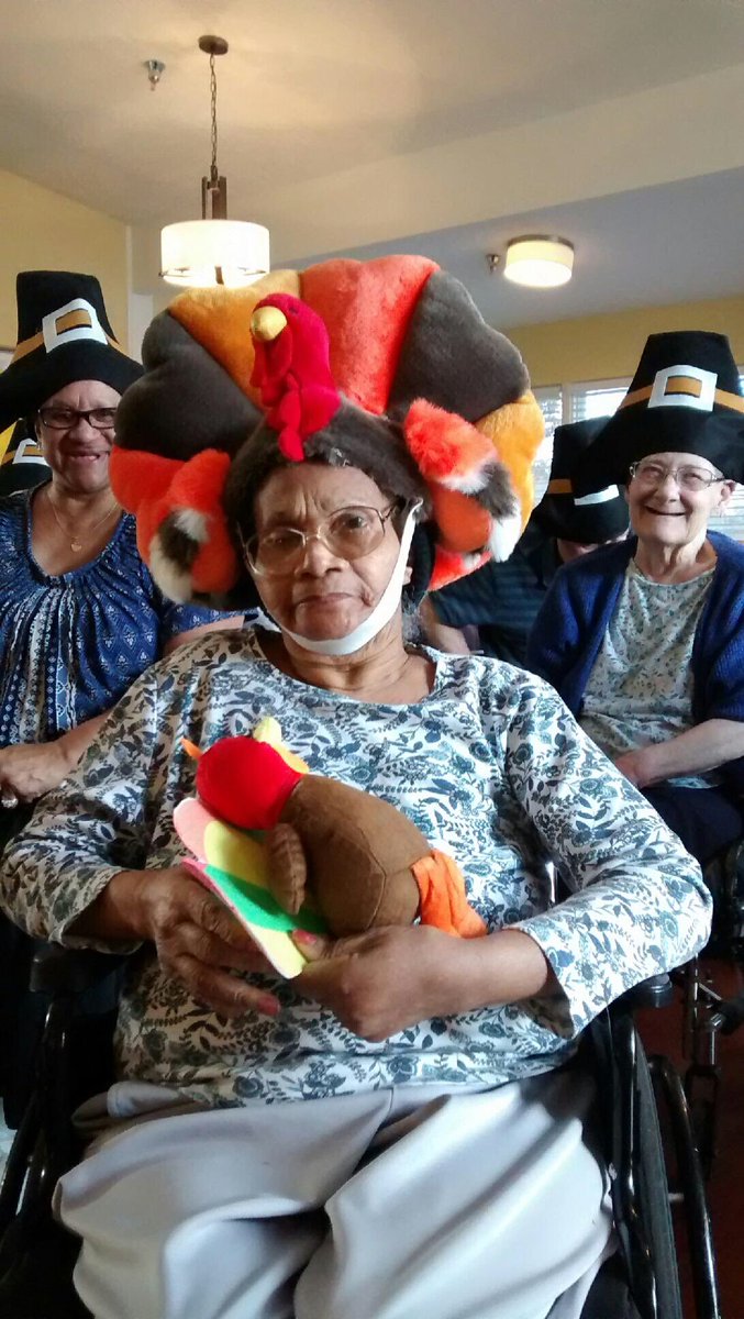 SHCUrbanSegment's tweet photo. Ms. Inez was crowned Queen Turkey at SHC MADISON! She led the trot in a very regal way! #SHCBOOM #SOREGAL #QUEENTURKEY @LTCrevolution https://t.co/54xfY5Oe6Q