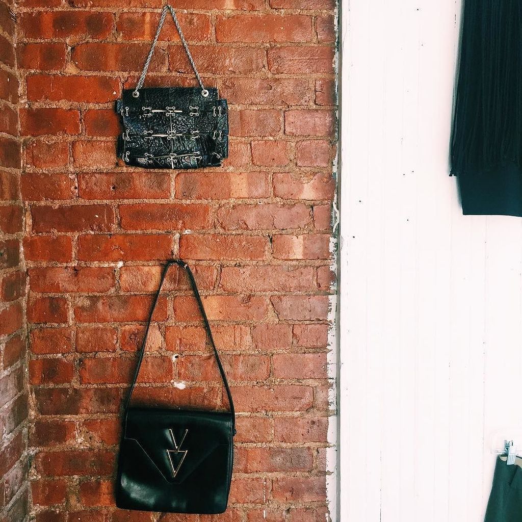 ShopMaeven's tweet photo. statement vintage bags at the shop now ✨ #popup #greenpoint #vintageclothing https://t.co/4aeR0LmjiB https://t.co/9a4pzWqKUu