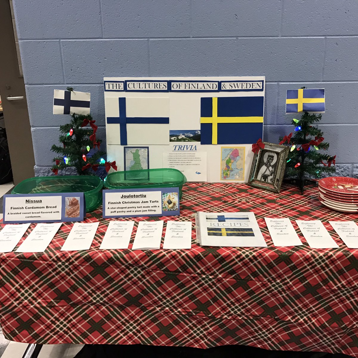 Candace_Baum's tweet image. Global Heritage Expo. I 💙 my school. #proudtobeajet #mcsconnect