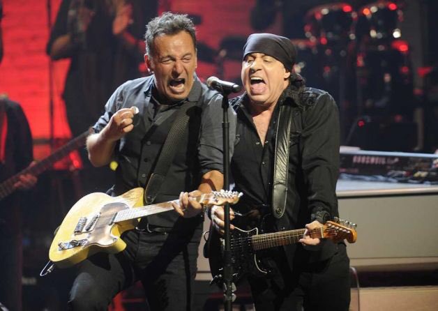 Happy birthday, <a href="/StevieVanZandt/">🇺🇸🕉🇺🇦🟦Stevie Van Zandt☮️💙</a>