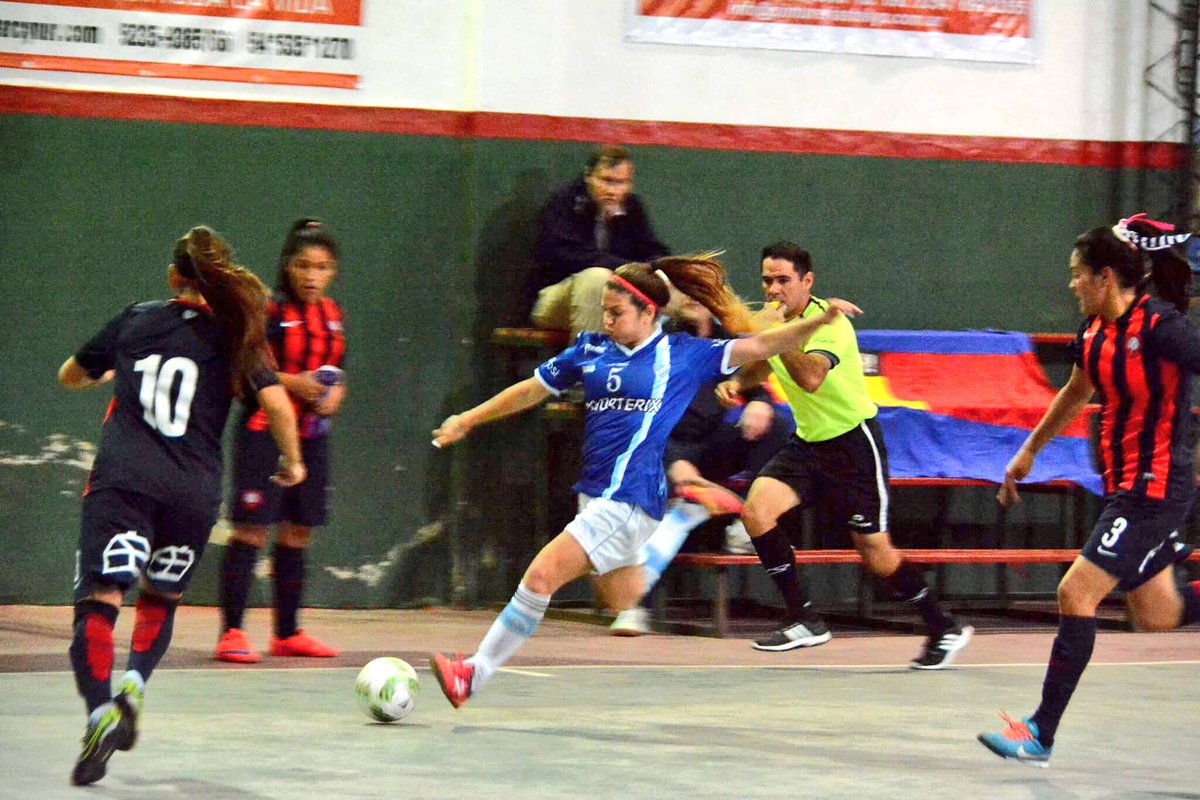 CamuGomezAres's tweet photo. Mi manera de ser feliz ⚽️💙 https://t.co/XGHIBejBOl
