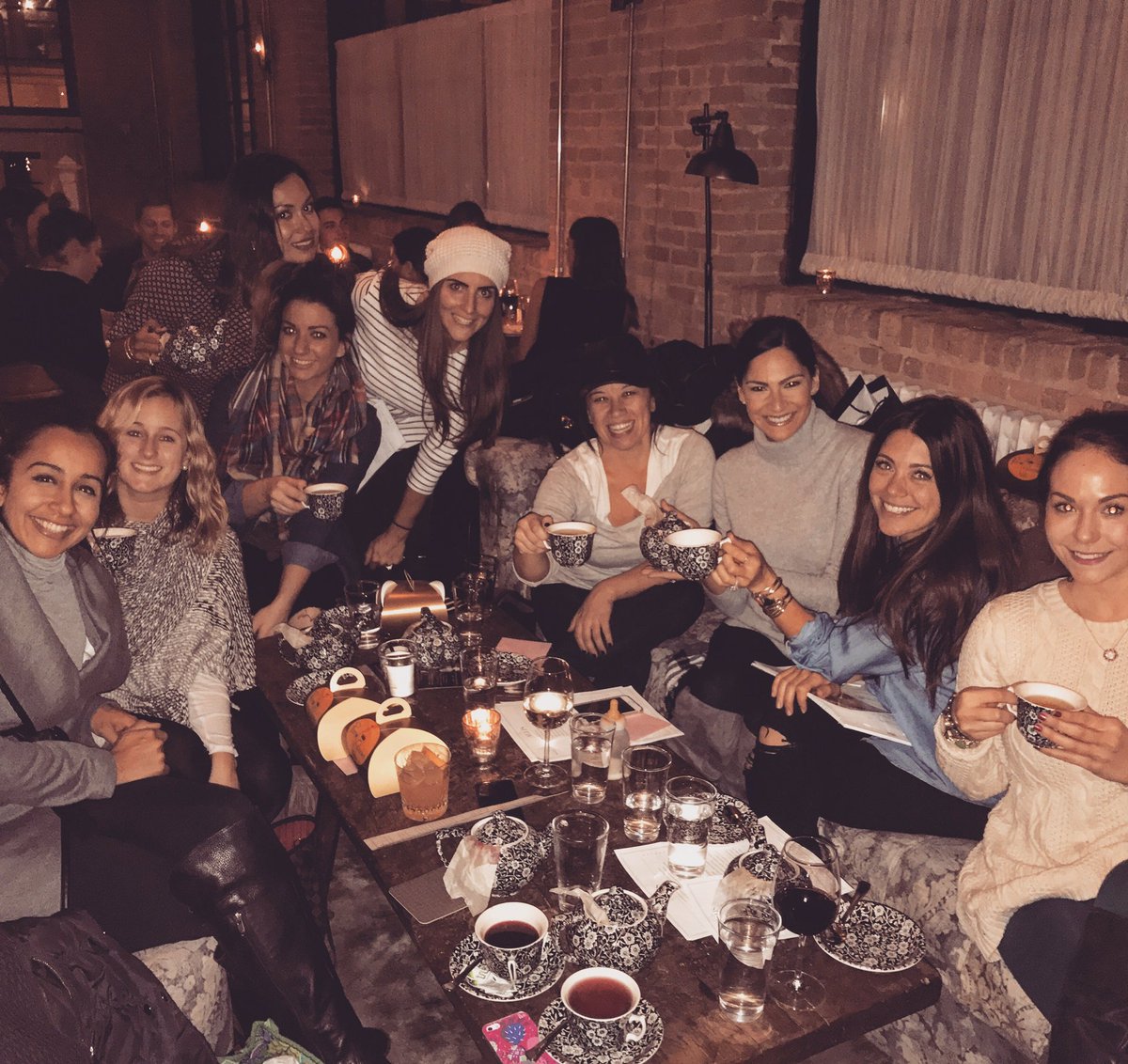 SFTHeart_org's tweet photo. This Gala is gonna be sick! #holiday #gala #committee #events #DontMissOut #November30 #charity #rooftop https://t.co/jm8eLUVJvY