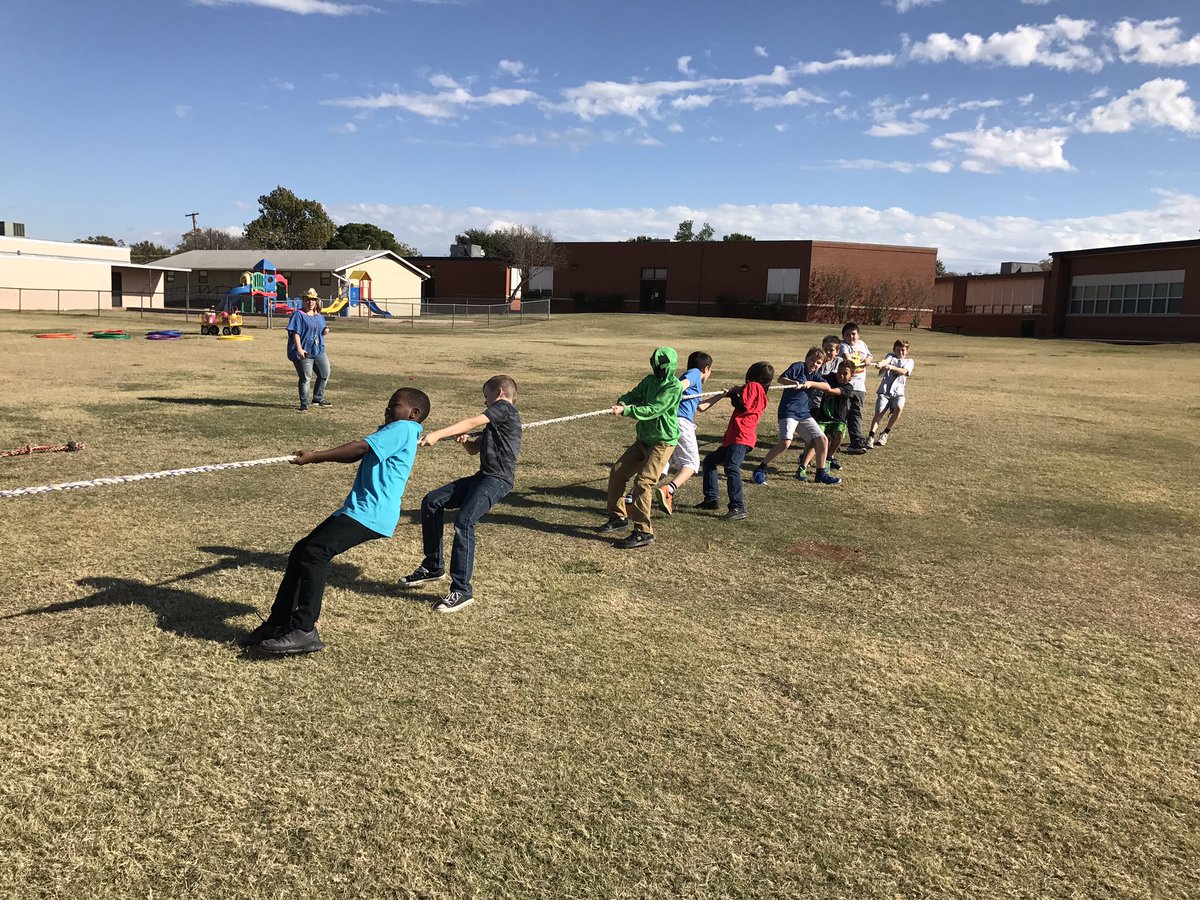 fainrockets's tweet photo. 5th Grade Rocks!#fainrocks https://t.co/jQYAik4TEI