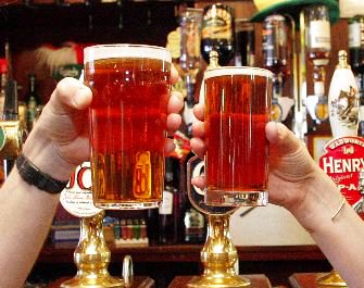 yorkpress's tweet photo. York village beer festival raises £3,500 for 10 local groups https://t.co/wDZCF5YbJz https://t.co/zBF98kBpxL