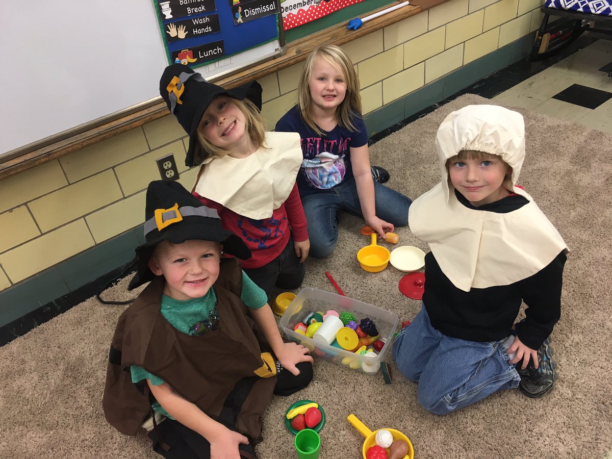 ekwiley's tweet photo. Thank you so much @carol_kilver for the Pilgrim outfits! They were the perfect addition to our free choice play this week! #wileygradek https://t.co/2cFCDiwIet