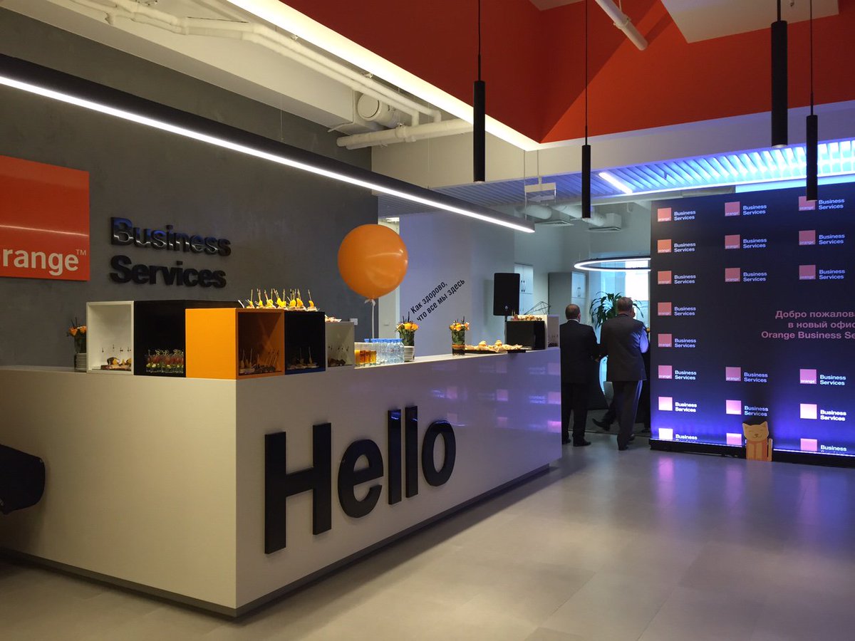 Barre_Jerome's tweet image. Great meeting with @orangebusiness teams in Russia, for the official opening of our new office  #MercuryTower #DigitaletHumain