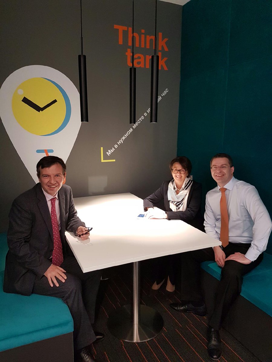 Barre_Jerome's tweet image. Great meeting with @orangebusiness teams in Russia, for the official opening of our new office  #MercuryTower #DigitaletHumain