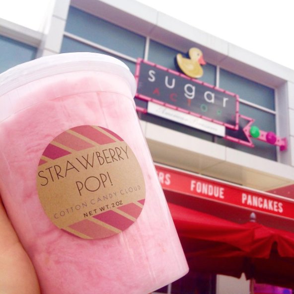No matter how you feel, you can always count on #CottonCandy to brighten your day. #cottoncandy #orlando #nom

📷: <a href="/skycandyfl/">Sky Candy</a>