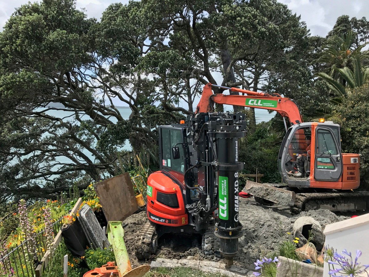 Piling clifftop with the <a href="/GEAXdrill/">GEAX Piling Rigs</a> XD8-XD series are the smallest hydraulic piling rigs in the world w/ all the features of the larger rigs