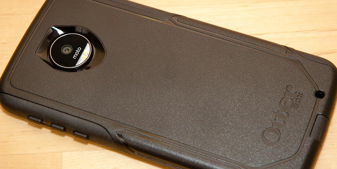 techaeris's tweet photo. Otterbox Moto Z Commuter Series review: Solid protection for your phone
https://t.co/9BaKlj6kqn @OtterBox #MotoZ #CommuterSeries https://t.co/iQ21mFMrpk