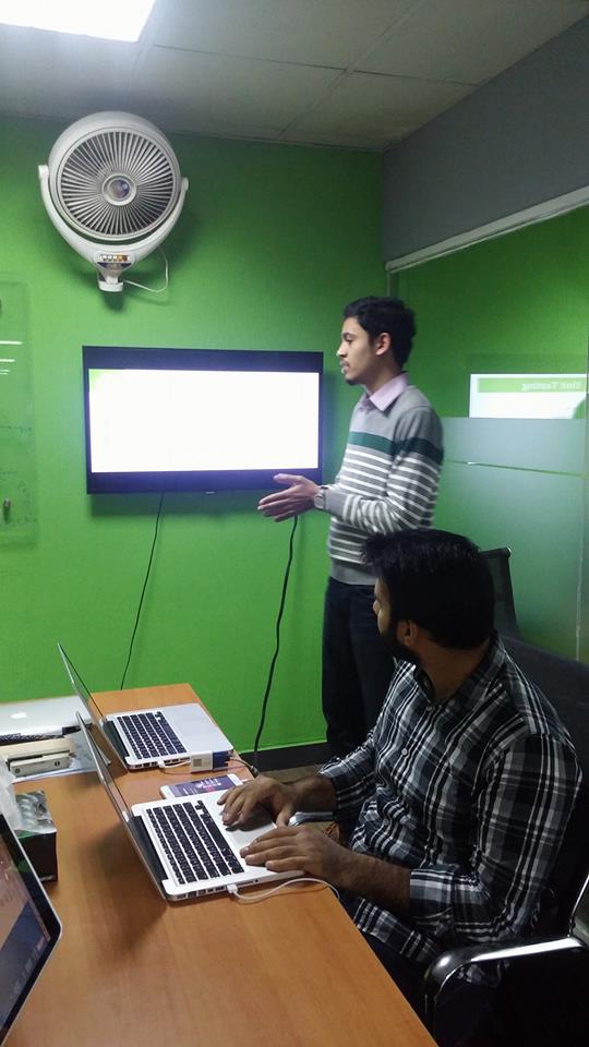 mobileconfiz's tweet image. Junaid Ahmed gave presentation on "Testing in #Xcode" in iOS community meeting
#iOSCommunity #Confiz
