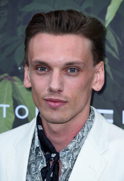 familia_twibr's tweet photo. Hoje é aniversário de Jamie Campbell Bower, nosso Caius Volturi, comemora 28 anos!
Desejamos muitas felicidades e sucesso. #HappyBDayJamie https://t.co/yqSHgm5E6d