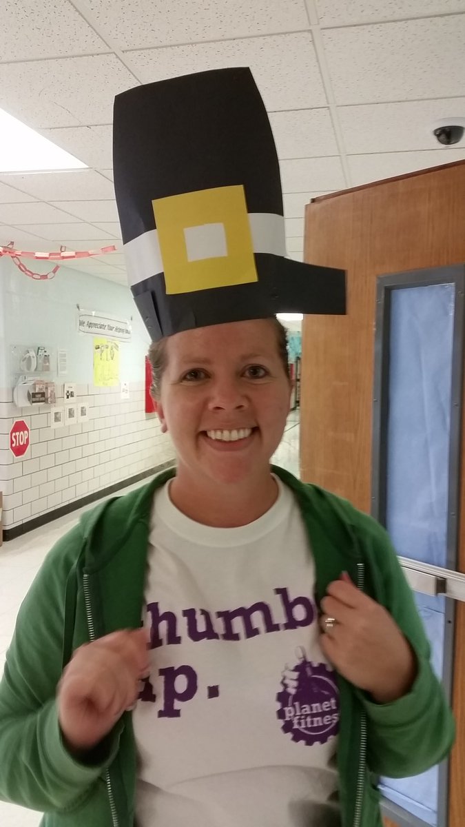astockmanclass's tweet photo. I found the cutest pilgrim hat! #fpslearn https://t.co/UoYavI959W