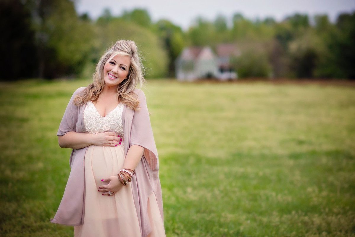 melodylaneshop's tweet photo. Our CHRISTINA #gown accents a #pregnant #belly beautifully, yet you can still wear this flowing #dress both before and after #pregnancy! https://t.co/TDHiDDreE4