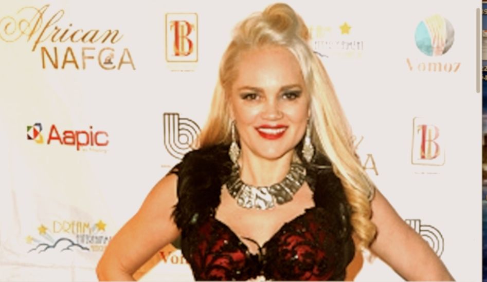 NatashaMob's tweet photo. #RedCarpetPhoto, #gettyimages, #NAFCAAWARDS, #TinaWeisinger #brookeforbes #natashamailorderbride https://t.co/tLqveeMiYV