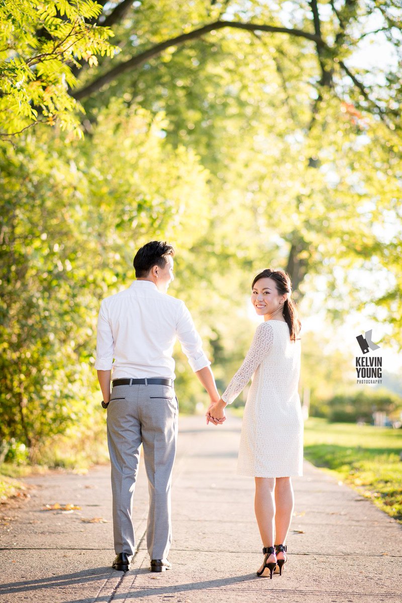 Michelle &amp; Brandon's #TorontoIsland Engagement Photo Session is now on my blog! kelviny.com/blog/michelle-… #TorontoWedding #WeddingPhotographer