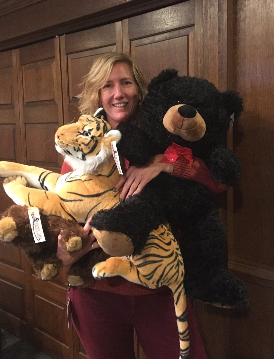 Getting in the holiday spirit connecting donations to kids in our community #makechangehappen