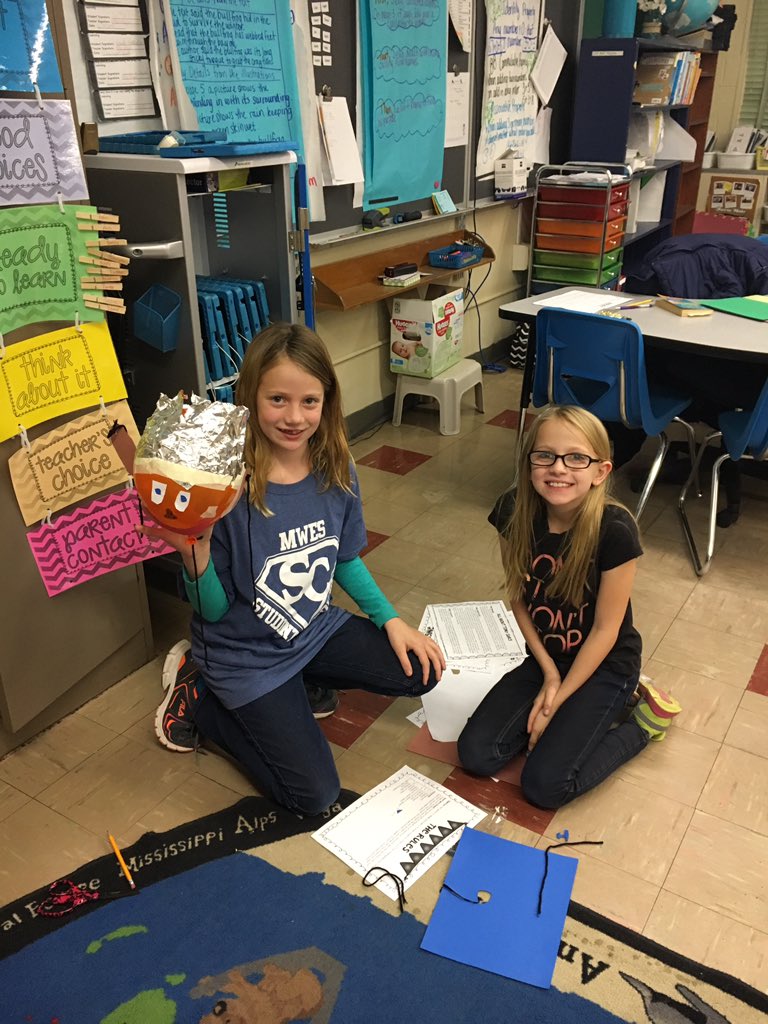 mageethird's tweet image. Thanksgiving fun!! #MWESpride