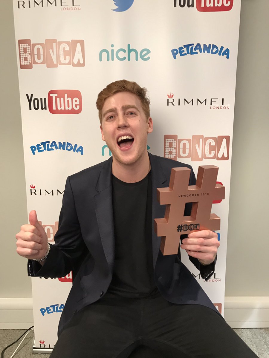 joshua_pieters's tweet image. Thank you all for voting me new comer of the year! 😁