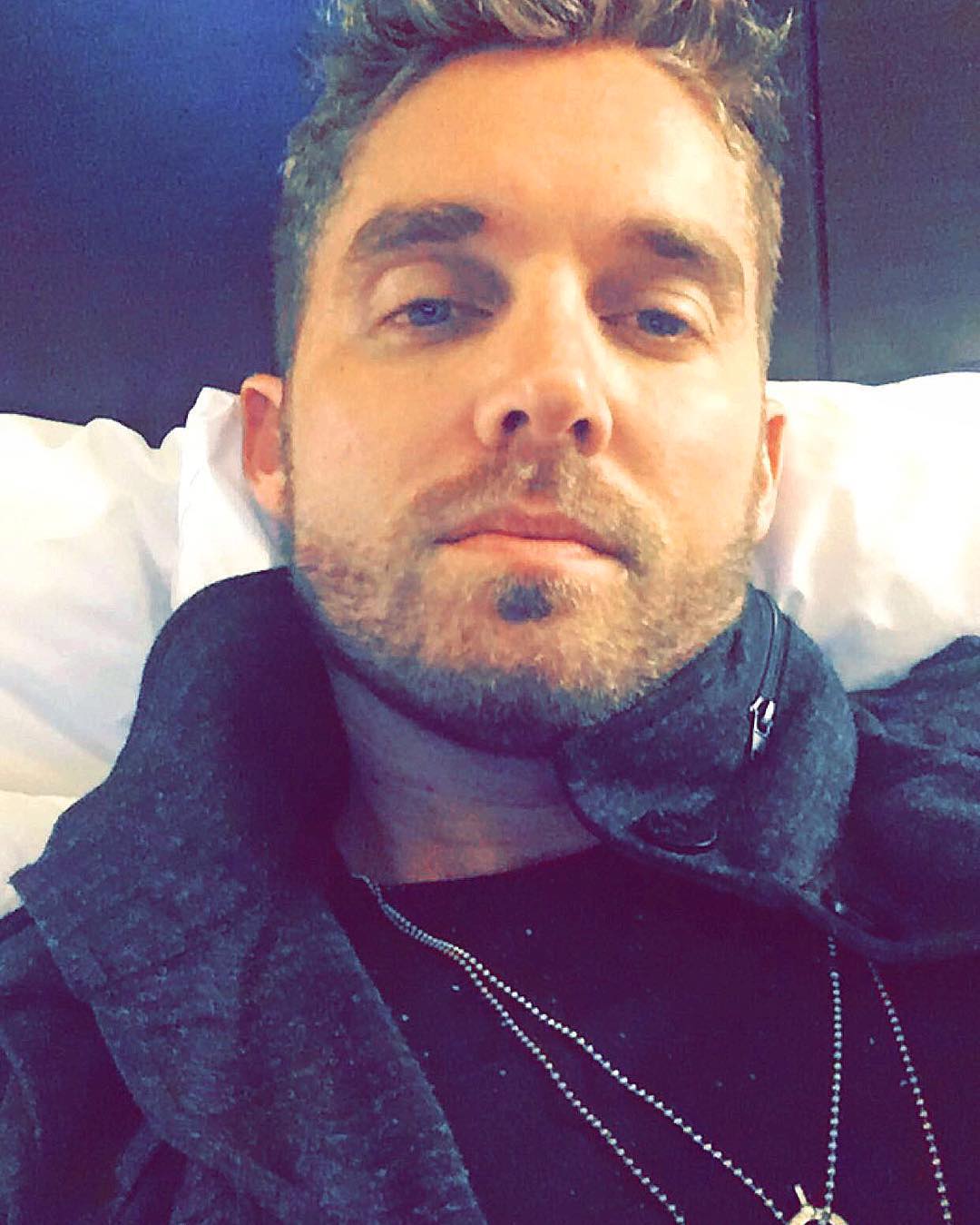 Brett Young on Twitter: “B R E A K // T I M E 😴💤 Happy Thanksgiving