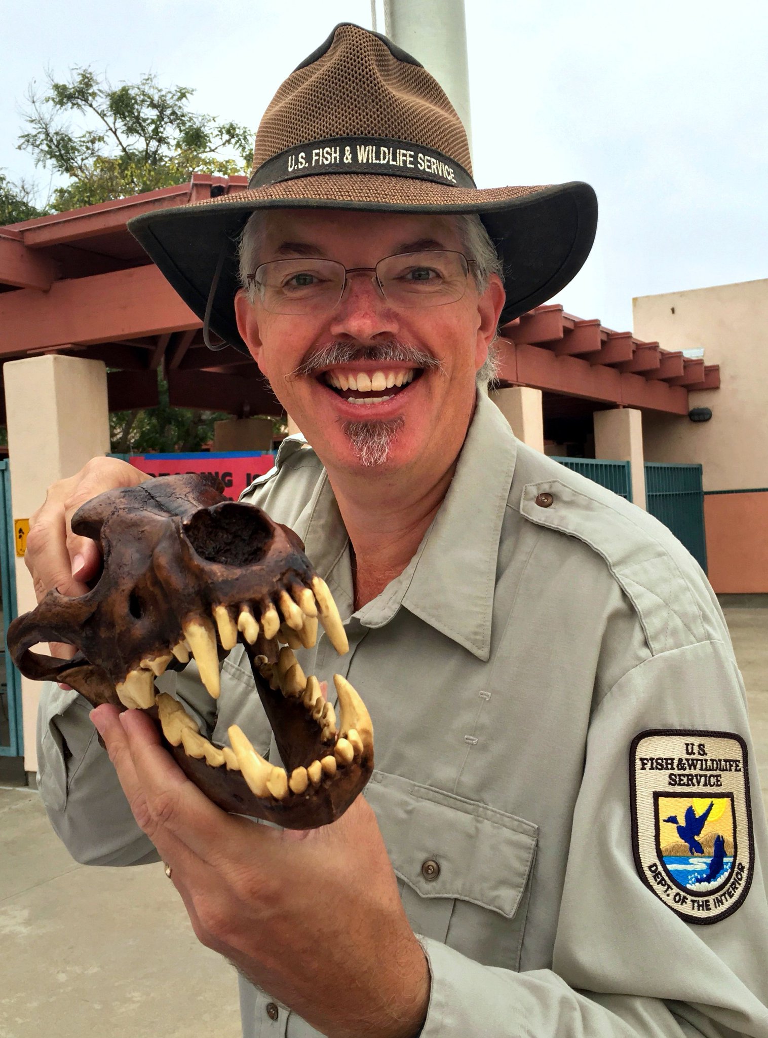 us fish and wildlife service hat