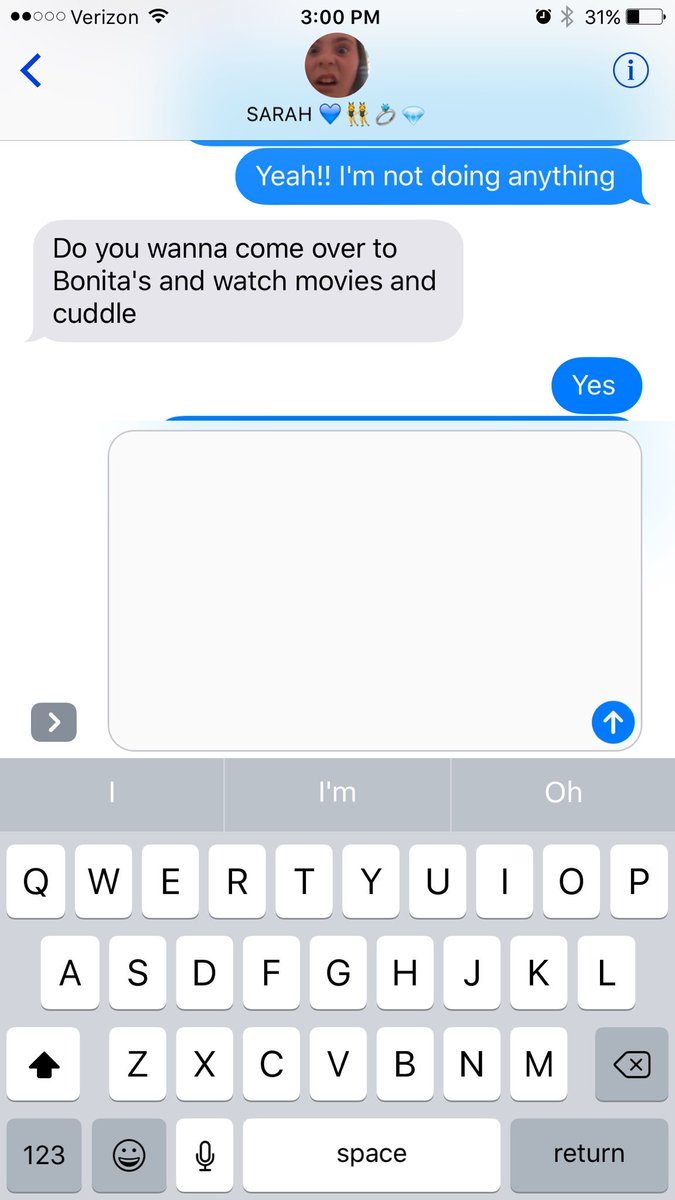 whitwhitkayyy's tweet photo. Reason 1937683 why I love my best friend 😭❤️ #cuddlebud https://t.co/fLyLpmKCFM