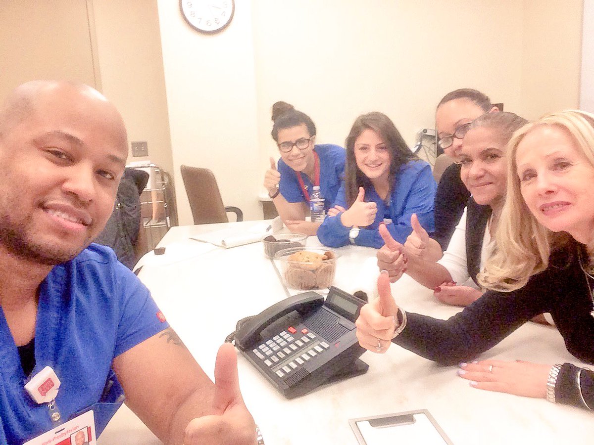 Sharing experiences and thoughts at evening float NA/UA staff meeting! #teamcolumbiarocks <a href="/NurseTheresaNYP/">Theresa Vazquez</a> <a href="/gsupgh/">grace su</a> <a href="/dionne527/">Dionne Peterson</a>