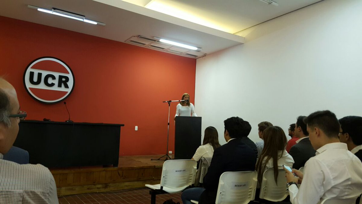 #ConstituciónMza
Presentamos el trabajo realizado por la comisión de Reforma de la JR
Nos acompaña la vicegobernadora <a href="/lauramonteromza/">Laura Montero</a>