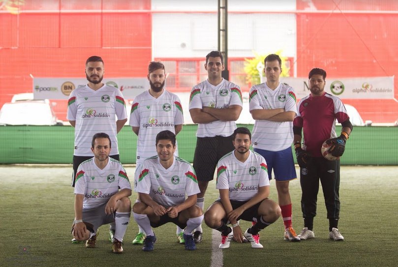 FutDoBem's tweet photo. CAMPEÃO DA 1ª #CopaDoBem
Alpha Solidário / @DBPersonal https://t.co/9sXXl0P9a7