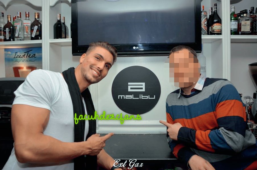 Bolo en sala Malibu (Pizarra)