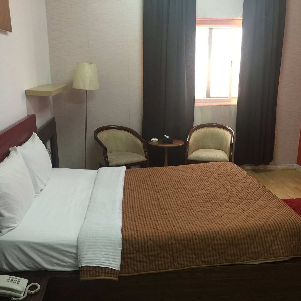 قصر الضيافة يتمنا لكم ليلة سعيدة وهادئة