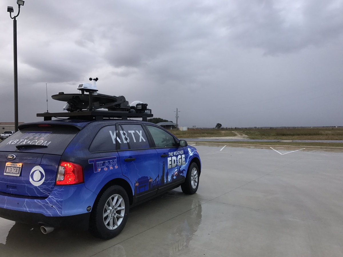 CarlyCassadyWX's tweet image. Out and about with the #WXEdge tracking rain this evening. Shower passed through Mumford makes for wet roads but no other issues driving.