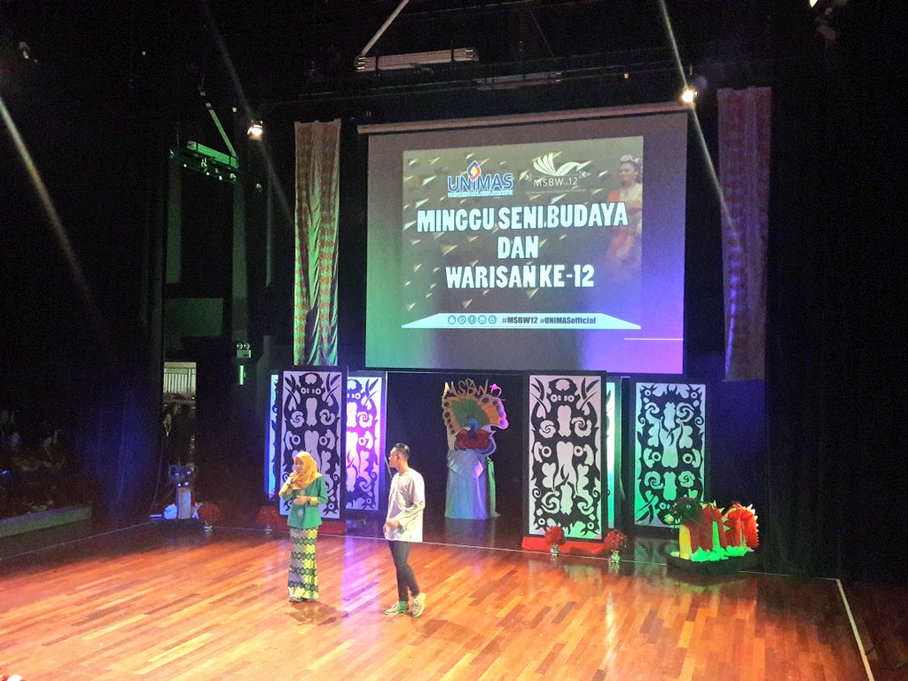 OfficialMSBW's tweet photo. [LIVE UPDATE MSBW 12]

PERSEMBAHAN KERONCONG OLEH PELAJAR PENGURUSAN SENI 

#MSBW12
#ARTSMANAGEMENT
#UNIMASOFFICIAL https://t.co/5yCMPtm3Id